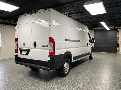 Used 2022 RAM ProMaster 2500 w/ Driver Convenience Group image 5