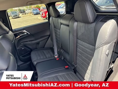 New 2026 Mitsubishi Outlander SE AWD/4WD image 6