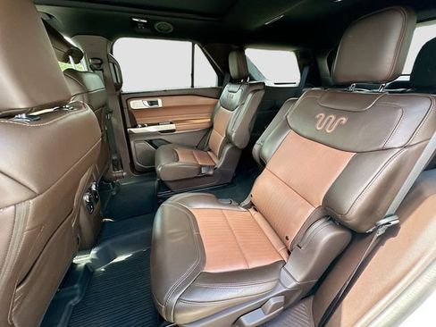 Used 2022 Ford Explorer King Ranch w/ Technology Package AWD/4WD image 24