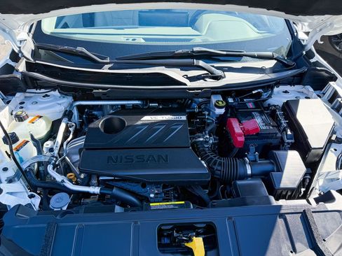 Certified 2024 Nissan Rogue SL image 38