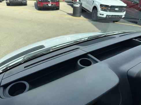 Used 2019 Freightliner Sprinter 2500 image 36