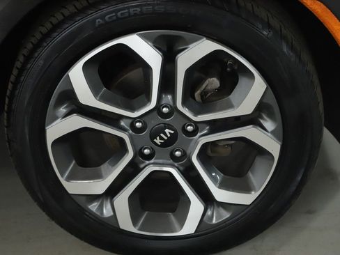 Used 2020 Kia Soul X-Line image 10