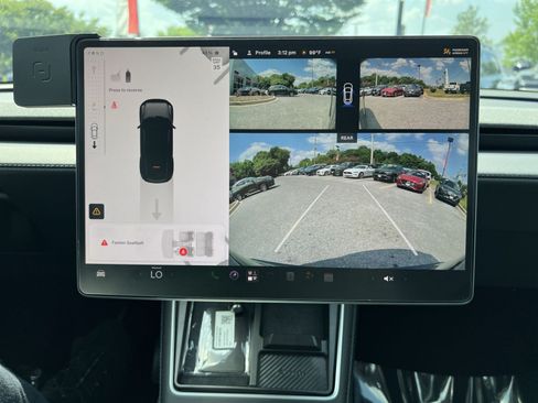 Used 2026 Tesla Model Y Long Range AWD/4WD image 19