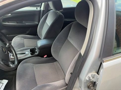 Used 2013 Chevrolet Impala LT FWD image 7