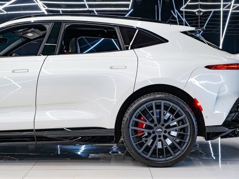 Used 2023 Aston Martin DBX 707 AWD/4WD image 7