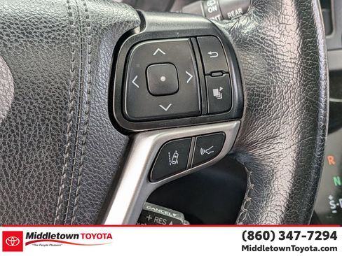 Certified 2019 Toyota Sienna SE w/ SE Preferred Package image 20