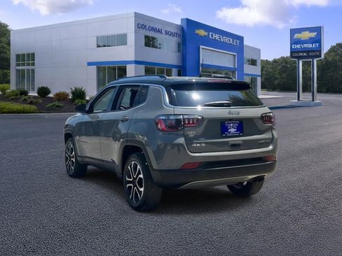 Used 2022 Jeep Compass Limited AWD/4WD image 4