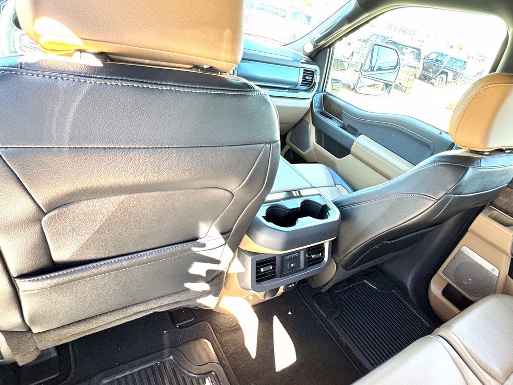 Used 2023 Ford F250 Lariat w/ Chrome Package AWD/4WD image 17