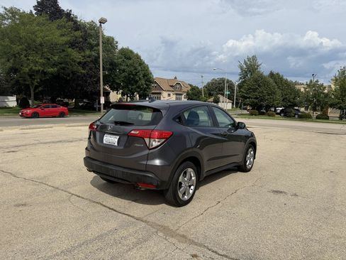 Used 2022 Honda HR-V LX image 7