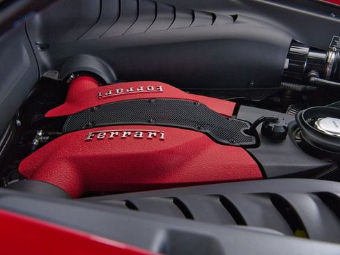 Used 2021 Ferrari F8 Tributo image 23