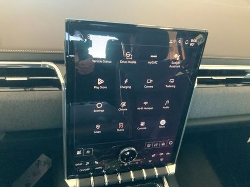 New 2026 GMC Sierra EV Elevation image 28