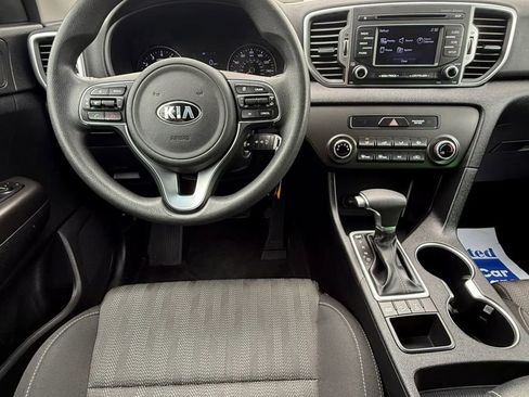 Used 2017 Kia Sportage LX AWD/4WD image 32