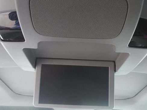 Used 2019 Honda Pilot Touring image 16