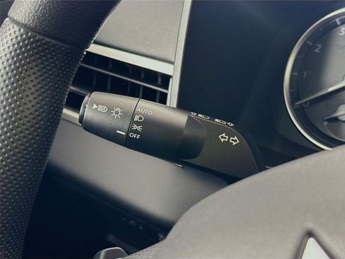 New 2026 Mitsubishi Outlander ES image 4