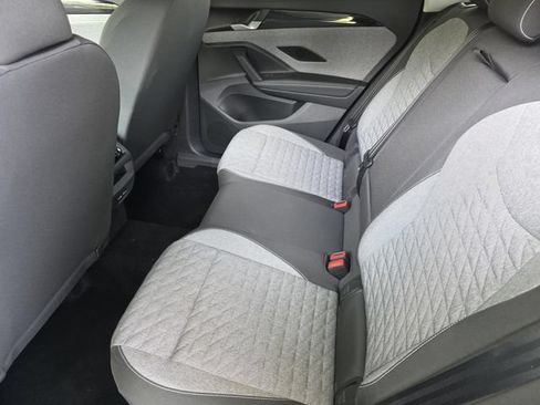 Used 2025 Volkswagen Tiguan S FWD image 9