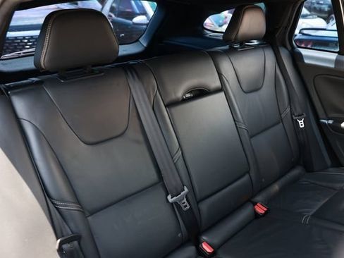 Used 2017 Volvo V60 T6 R-Design Platinum AWD/4WD image 17