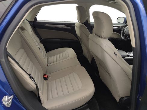 Used 2018 Ford Fusion S image 19