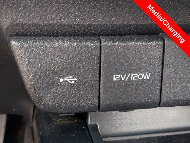 Used 2020 Toyota Camry LE FWD image 17