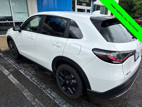 Used 2023 Honda HR-V Sport image 10