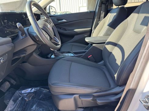 Used 2025 Buick Encore GX Preferred image 24