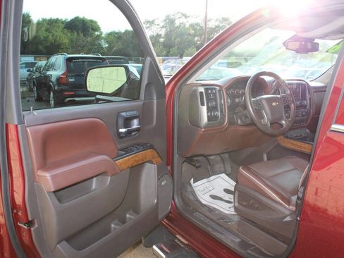 Used 2016 Chevrolet Silverado 1500 High Country w/ High Country Premium Package image 10