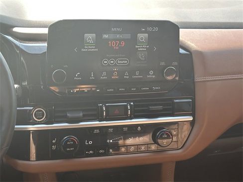 Used 2024 Nissan Pathfinder Platinum w/ Black Appearance Package image 28