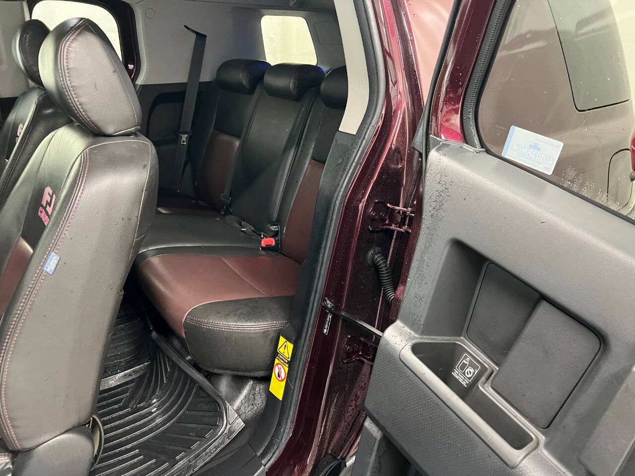 Used 2007 Toyota FJ Cruiser 4WD w/ Convenience Pkg image 9