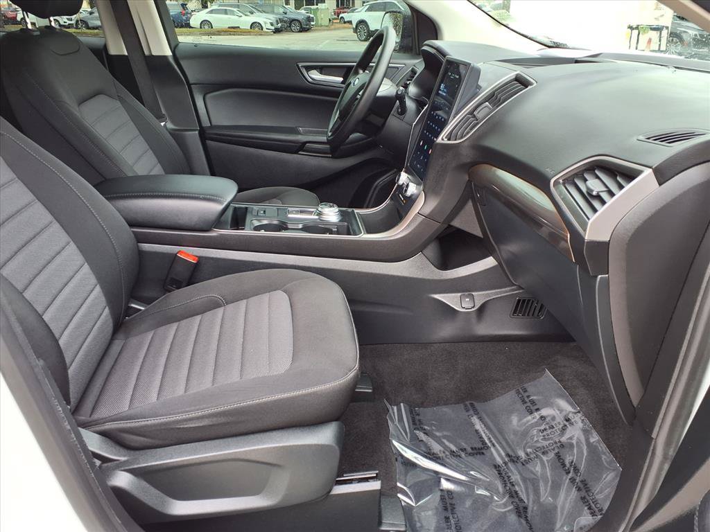 Used 2022 Ford Edge SE AWD/4WD image 9