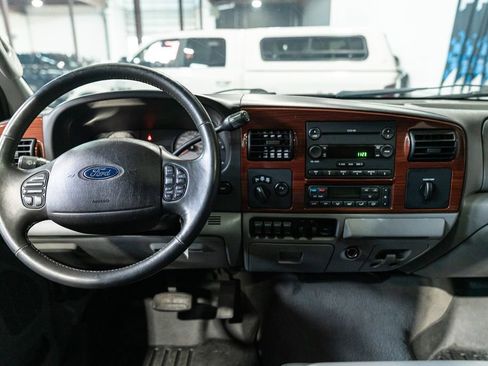 Used 2006 Ford F250 Lariat AWD/4WD image 16