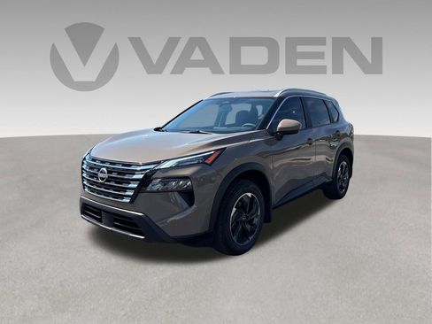 Used 2025 Nissan Rogue SV w/ SV Premium Package FWD image 1