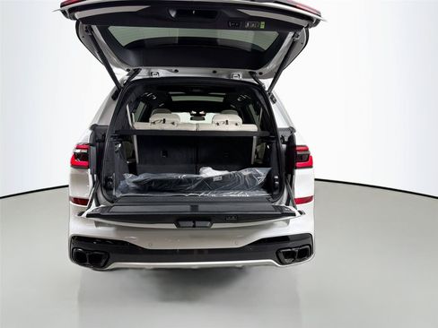 New 2027 BMW X7 M60i AWD/4WD image 26