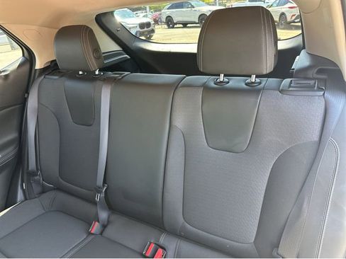 Used 2025 Buick Encore GX Preferred FWD image 15