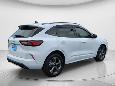Used 2023 Ford Escape ST-Line w/ Tech Pack #1 FWD image 8