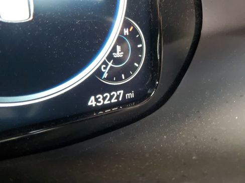 Used 2022 Hyundai Palisade Calligraphy w/ Winter Package image 6