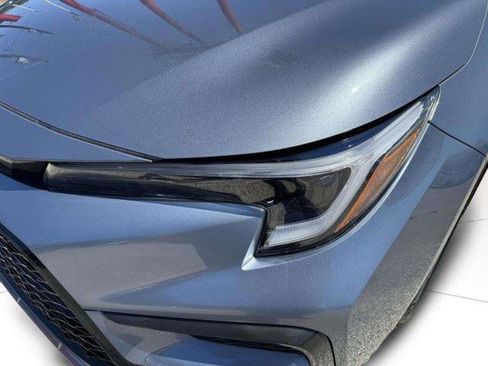 Used 2025 Toyota Corolla SE FWD image 12