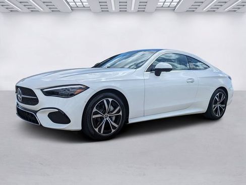 Used 2026 Mercedes-Benz CLE 300 4MATIC Coupe image 9