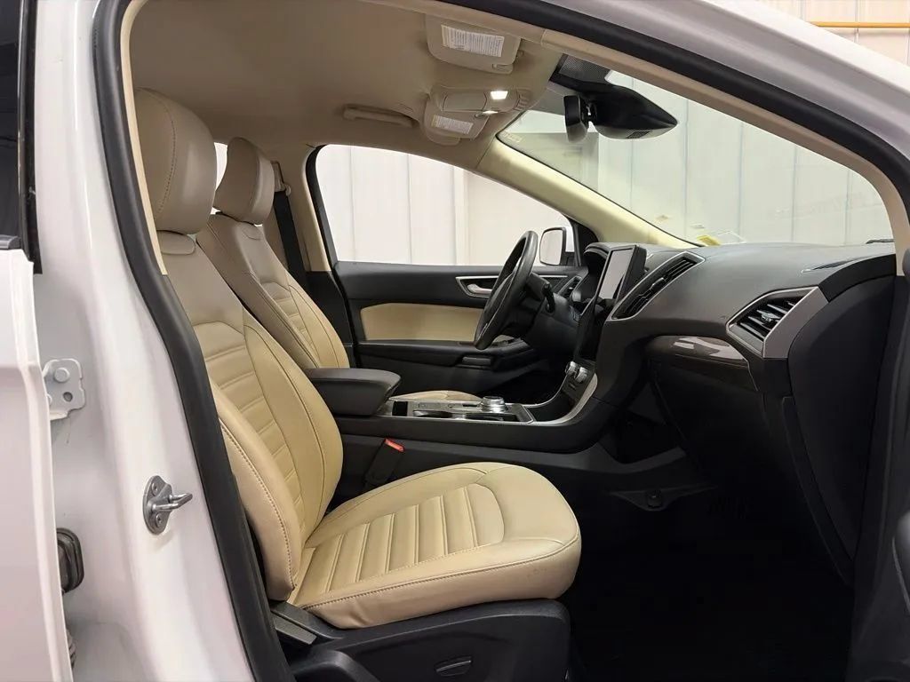 Used 2024 Ford Edge SEL AWD/4WD image 21