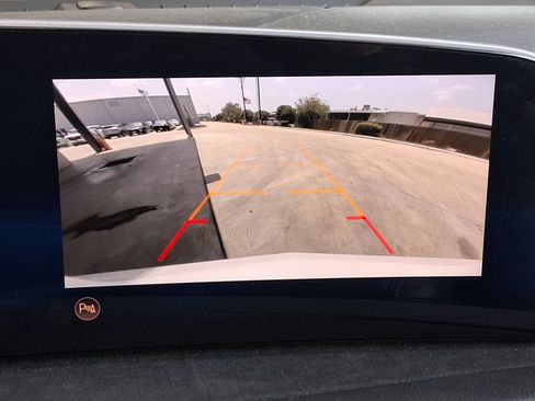Used 2024 Cadillac XT4 Sport w/ Technology Package FWD image 15