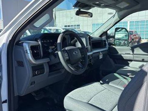 New 2026 Ford F250 XL w/ XL Chrome Package image 8