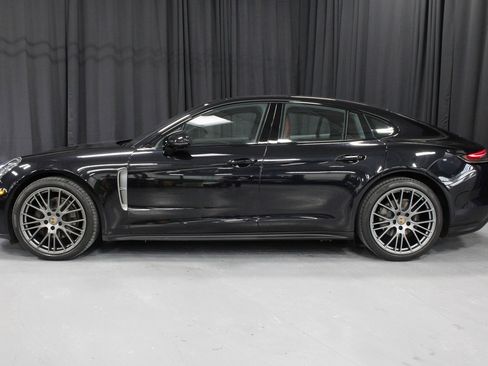 Certified 2022 Porsche Panamera 4 Platinum Edition image 2