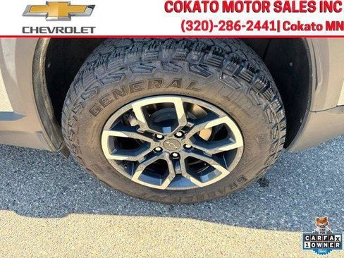 Used 2025 Chevrolet Equinox ACTIV w/ Safety and Technology Package AWD/4WD image 8