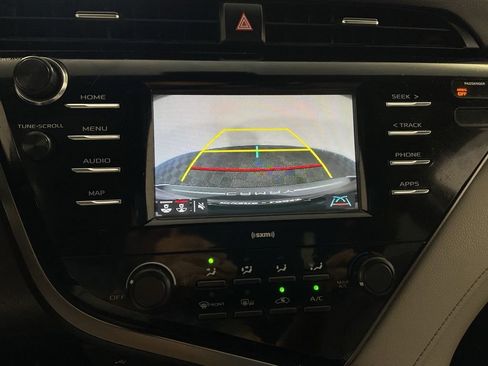 Used 2020 Toyota Camry LE w/ Convenience Package AWD/4WD image 4