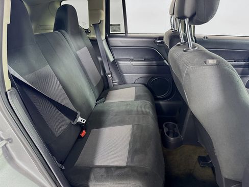 Used 2017 Jeep Compass Sport w/ Power Value Group image 22