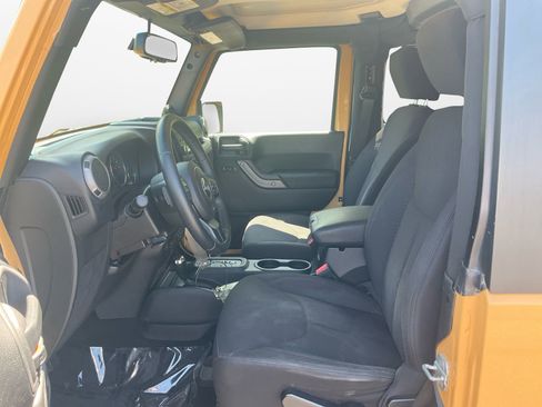 Used 2013 Jeep Wrangler Sport AWD/4WD image 9