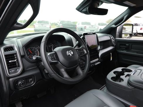 New 2026 RAM 3500 Tradesman AWD/4WD image 25