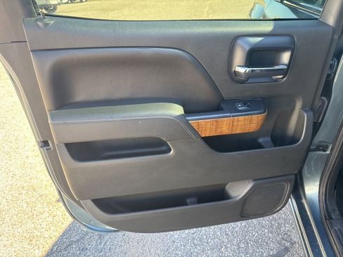 Used 2014 GMC Sierra 1500 SLT w/ Suspension Package, Off-Road image 17