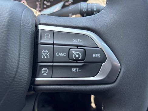 Used 2023 Jeep Compass Limited AWD/4WD image 26