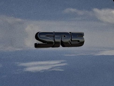 Used 2023 Toyota 4Runner SR5 Premium w/ Moonroof Package AWD/4WD image 31