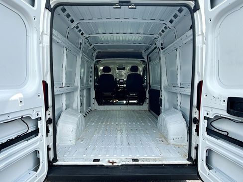 Used 2023 RAM ProMaster 2500 FWD image 33