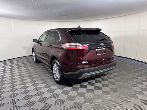 Used 2021 Ford Edge SEL w/ Convenience Package AWD/4WD image 3